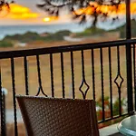 Appart hôtel Romanos Beach Villas