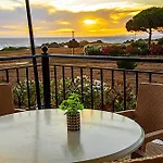 Aparthotel Romanos Beach Villas