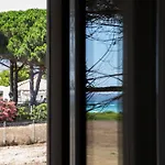 Lejlighedshotel Romanos Beach Villas 4*