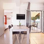 Romanos Beach Villas Apartmanhotel Romanósz