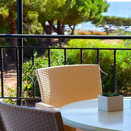 Romanos Beach Villas 4*