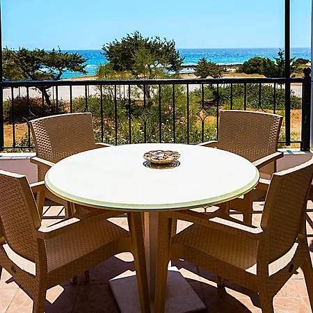 Romanos Beach Villas