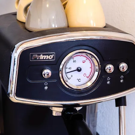 Romanos Beach Villas アパートホテル