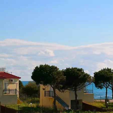 Romanos Beach Villas