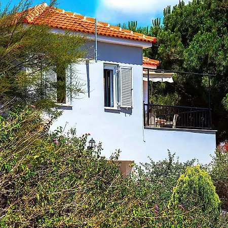 Aparthotel Romanos Beach Villas