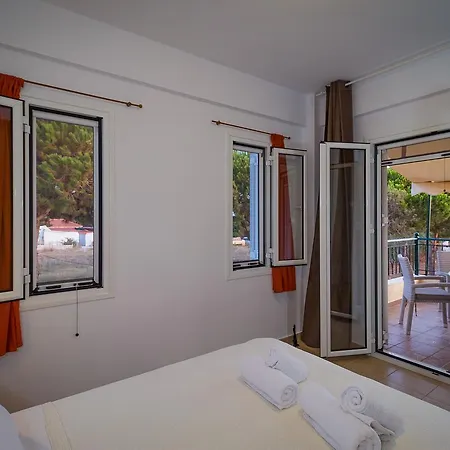 Romanos Beach Villas Apart Otel Romanos (Messenia)