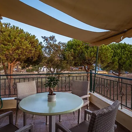 Romanos Beach Villas 4*