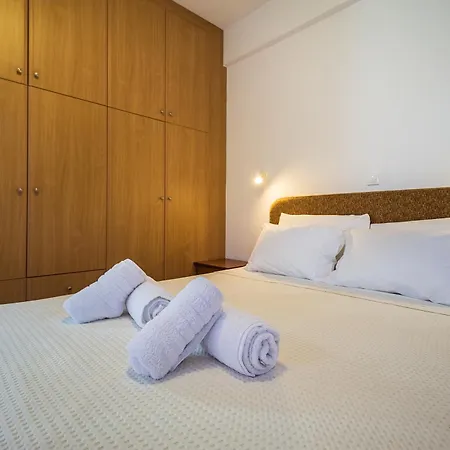 Romanos Beach Villas Aparthotel