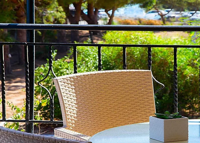 Romanos Beach Villas 4*