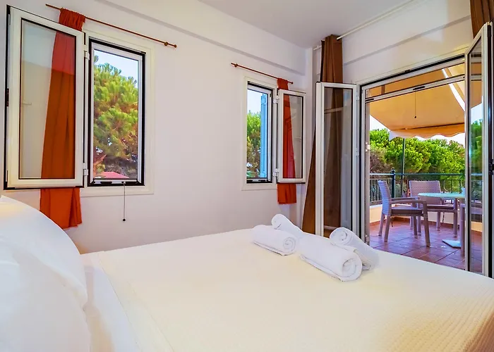 Hotel apartamentowy Romanos Beach Villas