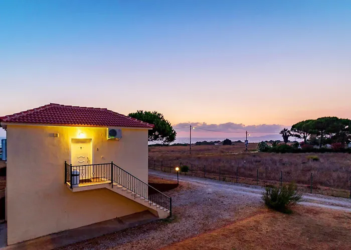 Romanos Beach Villas 4*