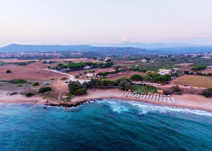 Romanos Beach Villas Aparthotel 4*
