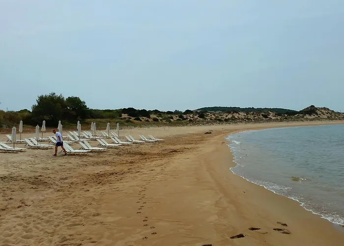 Romanos Beach Villas Aparthotel