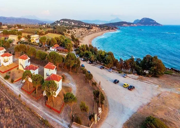 Romanos Beach Villas Hotel apartamentowy 4*