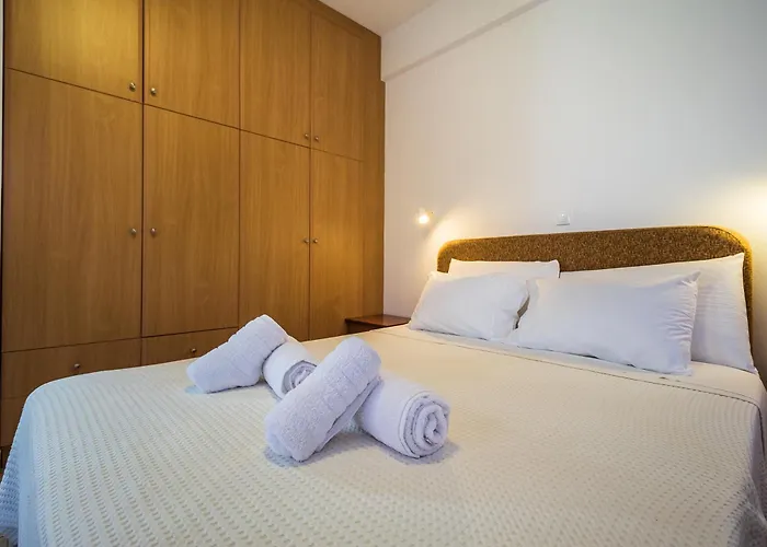 Romanos Beach Villas Aparthotel